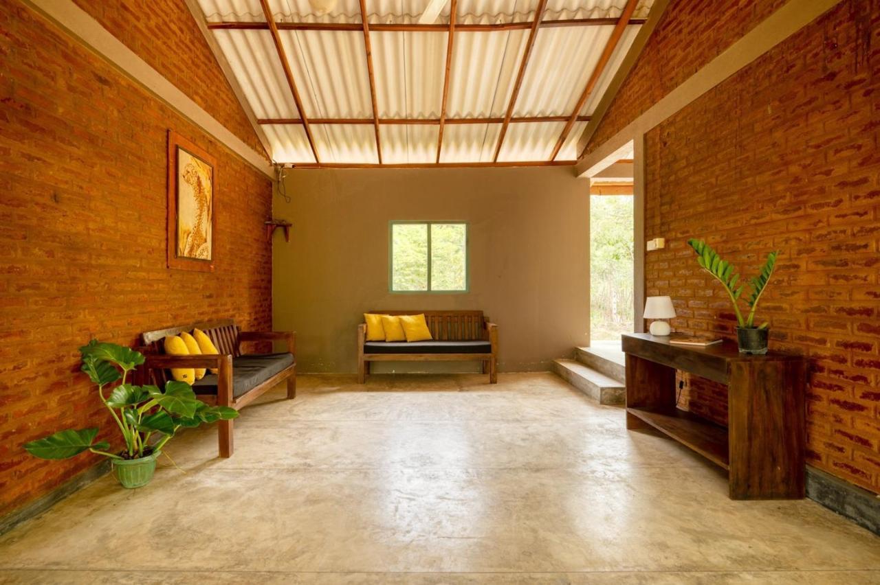 Hide Yala Bed & Breakfast Tissamaharama Exterior photo